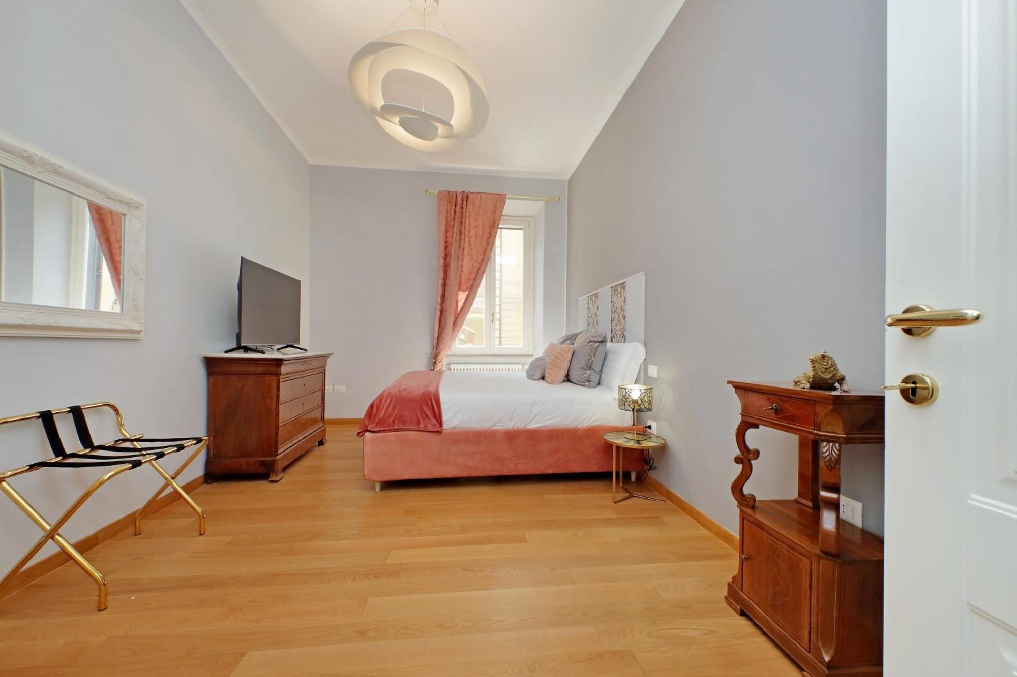 Nuova Casa Di Lusso Al Centro Di Appartamento