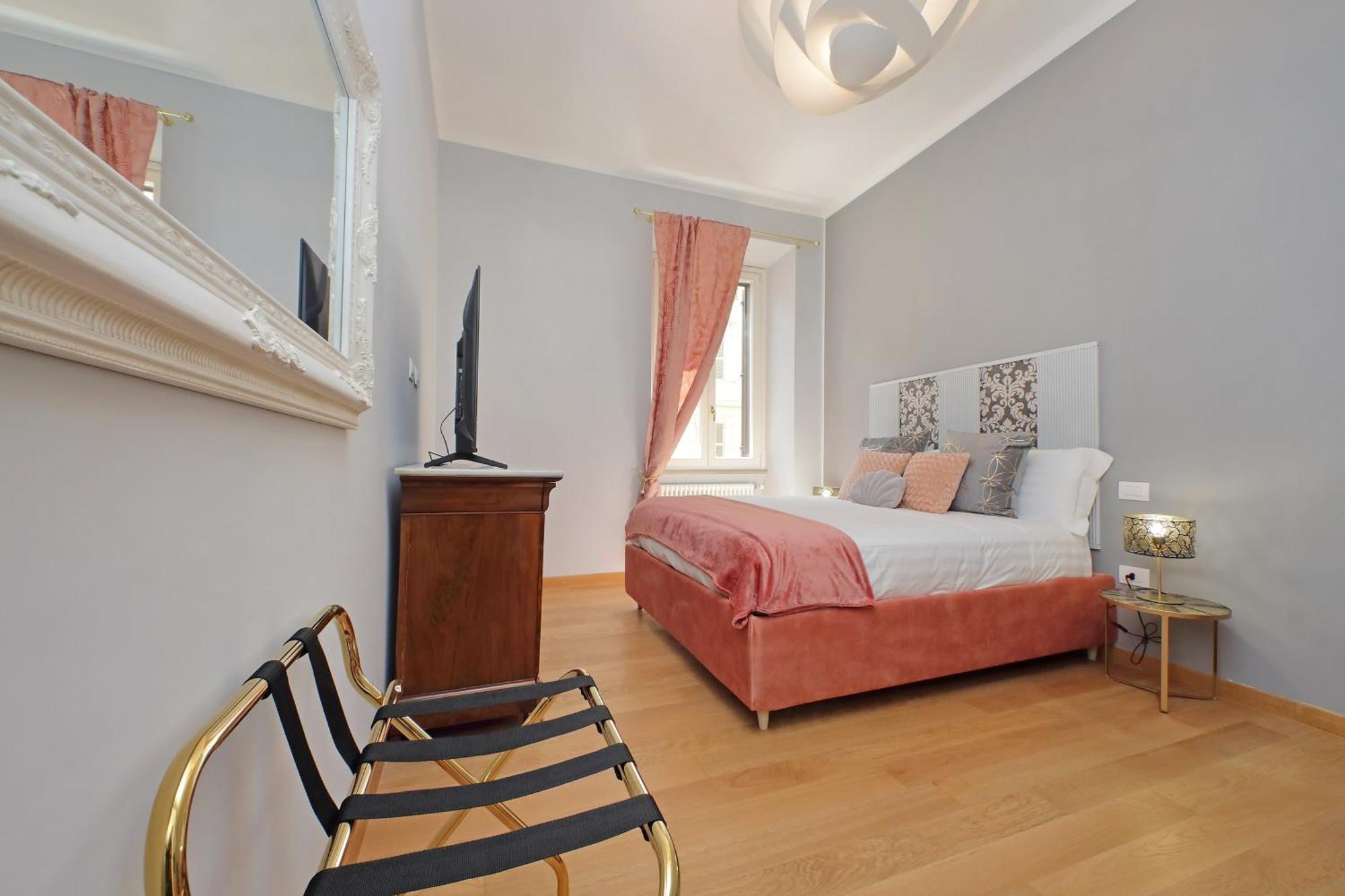 Nuova Casa Di Lusso Al Centro Di Appartamento