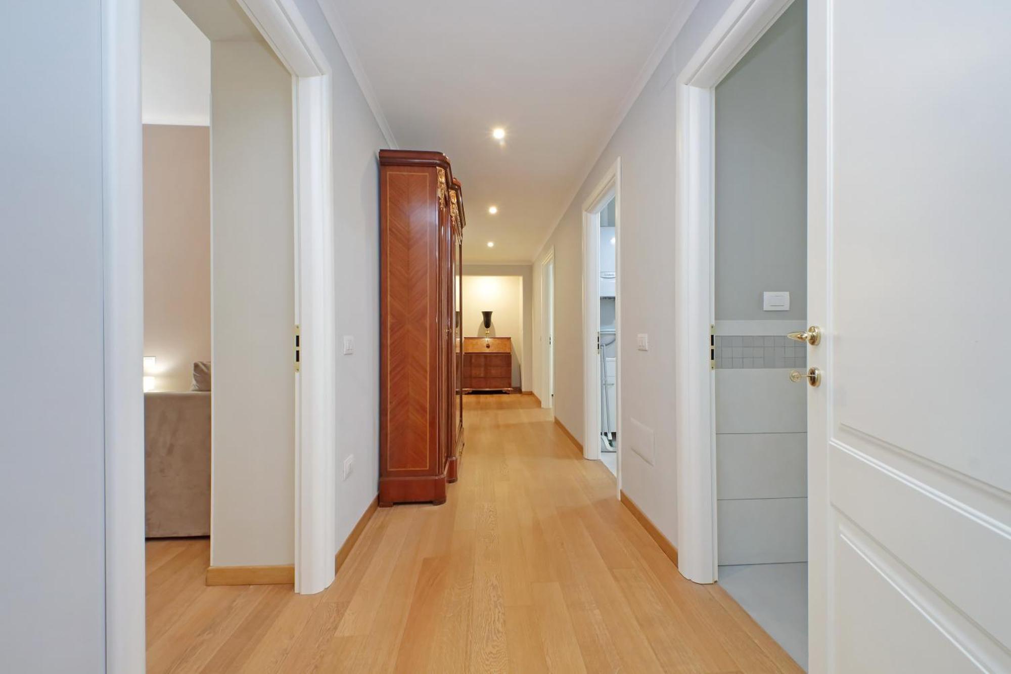 Nuova Casa Di Lusso Al Centro Di Apartamento Roma